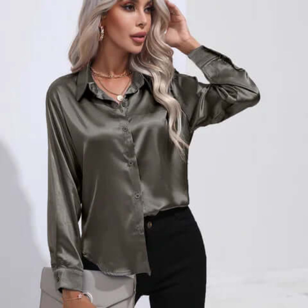 Dames satijnen blouse met lange mouwen en losse pasvorm