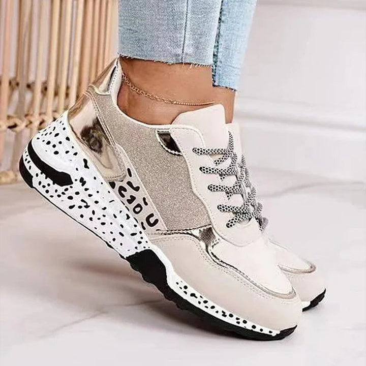 Riley – Trendy Dames Sneakers met Ademend Mesh en T-Strap Sluiting