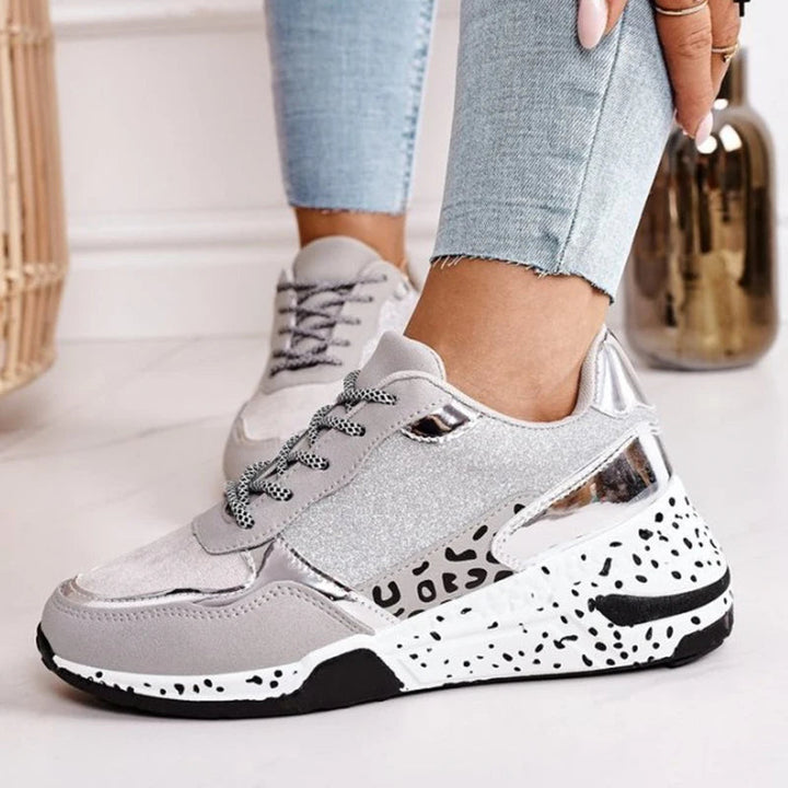 Riley – Trendy Dames Sneakers met Ademend Mesh en T-Strap Sluiting