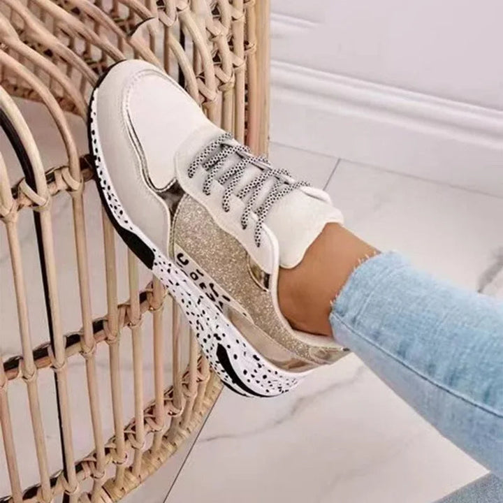 Riley – Trendy Dames Sneakers met Ademend Mesh en T-Strap Sluiting