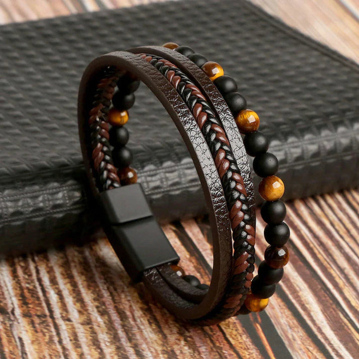 Herenarmband van gelaagd leer en stenen kralen