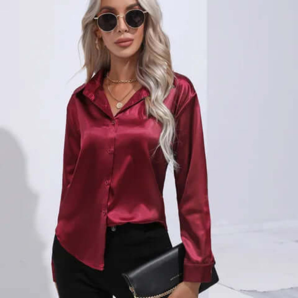 Dames satijnen blouse met lange mouwen en losse pasvorm