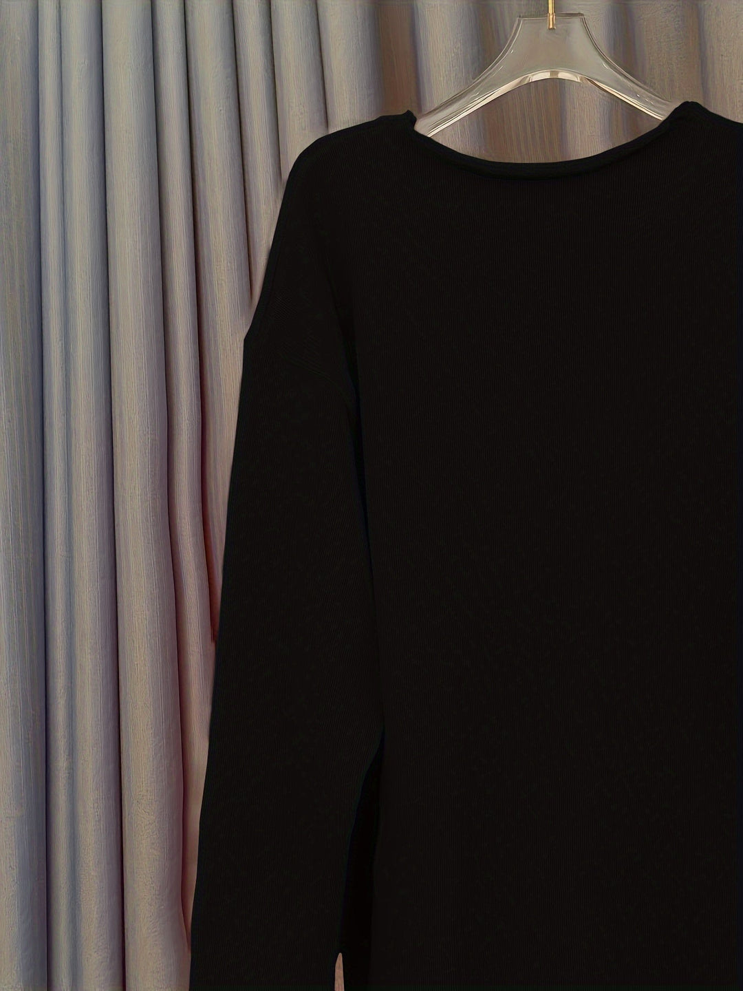 Xenia – Elegante Dames Pullover met V-hals