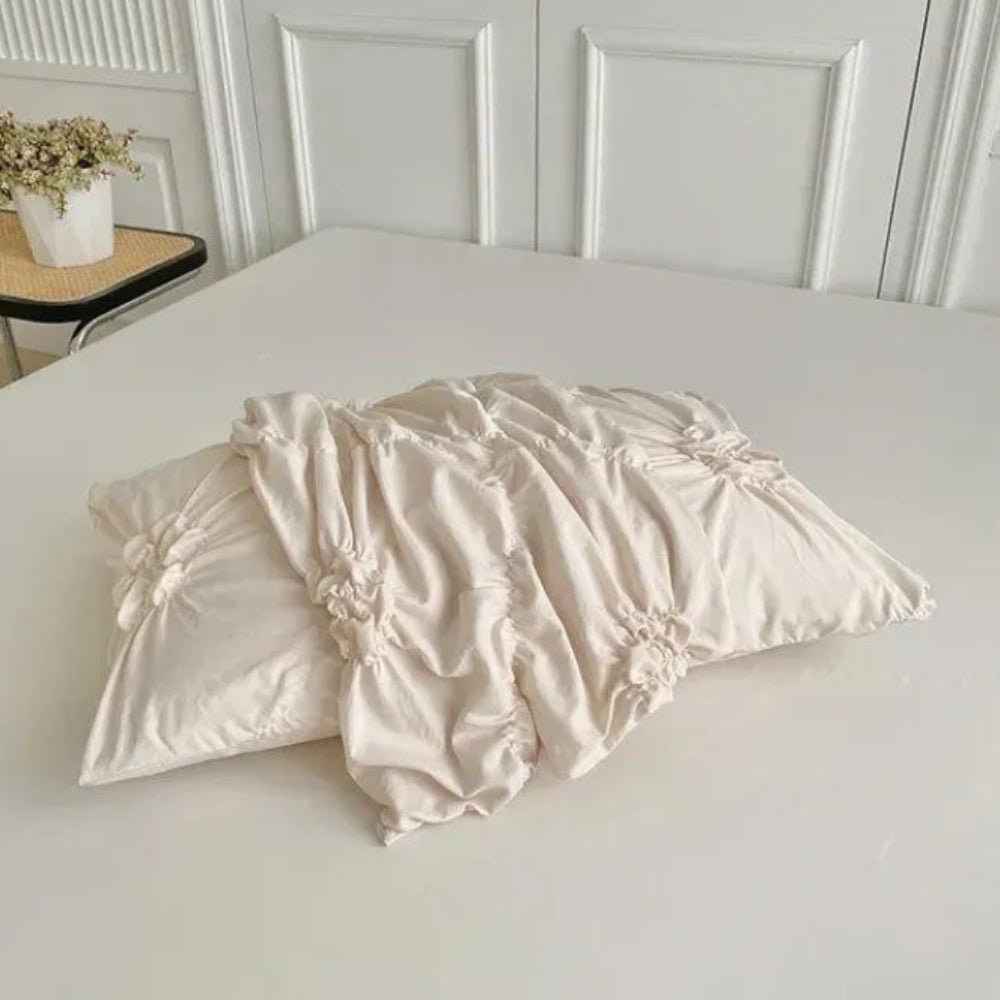Luxe Dekbedovertrekset met Pinch-Pleat Design