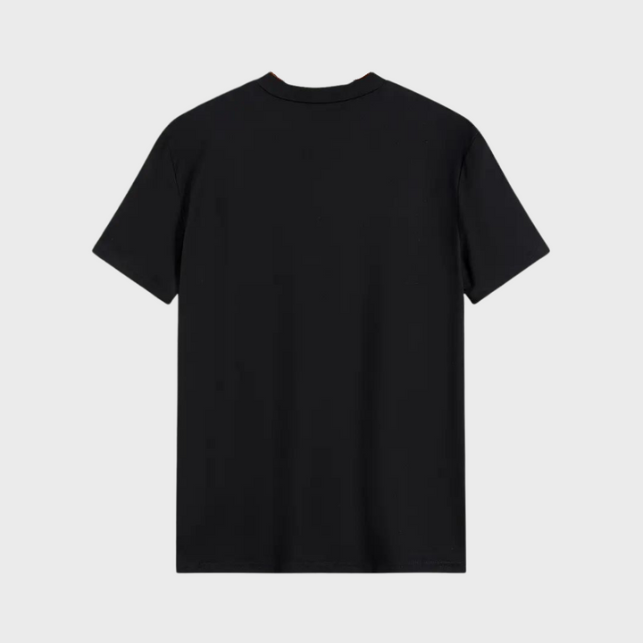 Zwarte katoenen T-shirt, uniseks, minimalistisch design, korte mouwen, ronde hals, casual mode, geschikt voor dagelijks gebruik.