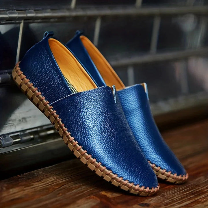 Elegante loafers van mat echt leer