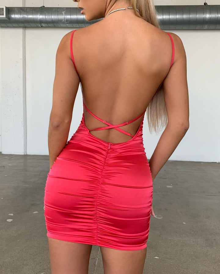 Sexy Backless Mini Jurk met Elegante Plissé Details