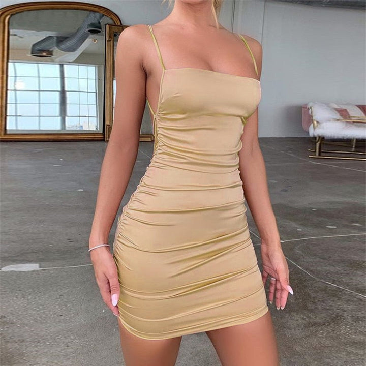 Sexy Backless Mini Jurk met Elegante Plissé Details