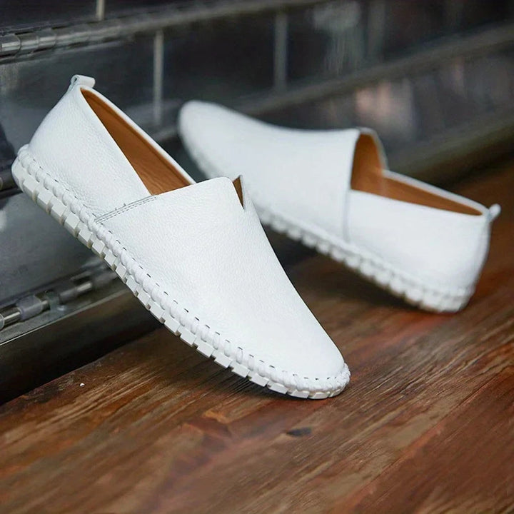 Elegante loafers van mat echt leer