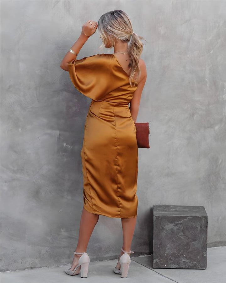 Asymmetrische Off-Shoulder Jurk met Elegante Snit