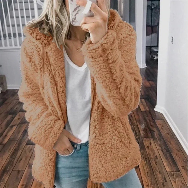 Casual fluffy damesjas met capuchon - Mimi
