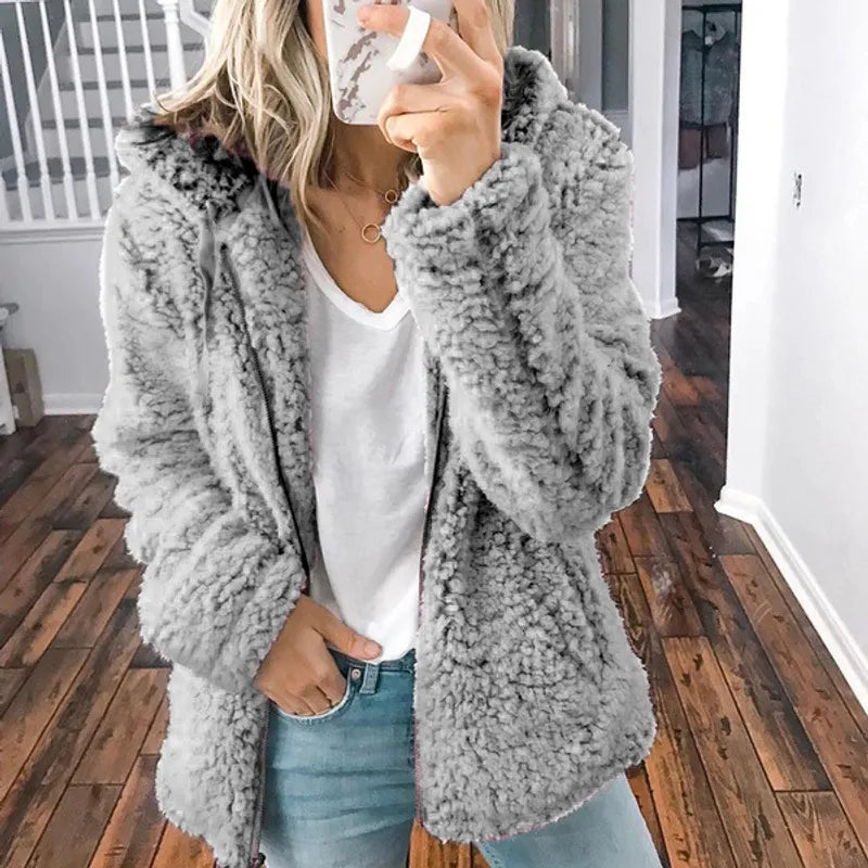 Casual fluffy damesjas met capuchon - Mimi
