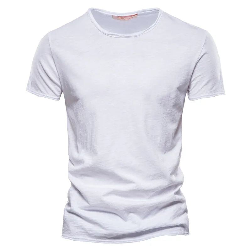 Comfort en Stijl in Eén T-shirt
Ervaar ultiem draagcomfort met dit ademende katoenen zomer T-shirt, ontworpen voor de moderne man die functionaliteit en stijl naadloos wil combineren. Perfect voor warme dagen, biedt dit T-shirt een frisse uitstraling zonder in te leveren op comfort.

Belangrijkste Kenmerken:
Ademend Katoen: Gemaakt van hoogwaardige, luchtige katoenstof die je koel houdt, zelfs op de warmste dagen.
Comfortabele Pasvorm: De zachte stof en de licht getailleerde snit zorgen voor een moeiteloos 