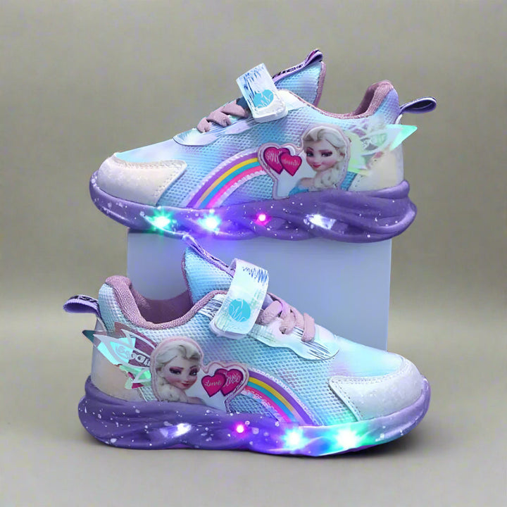 Kleurrijke oplichtende kindersneakers