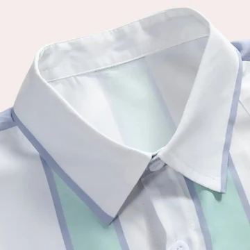 Trendy gestreept herenoverhemd met korte mouwen