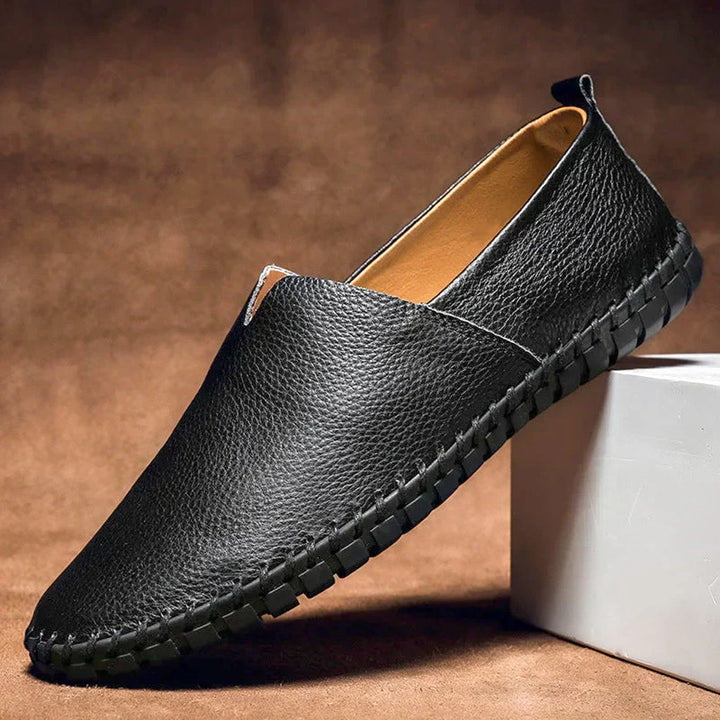 Elegante loafers van mat echt leer